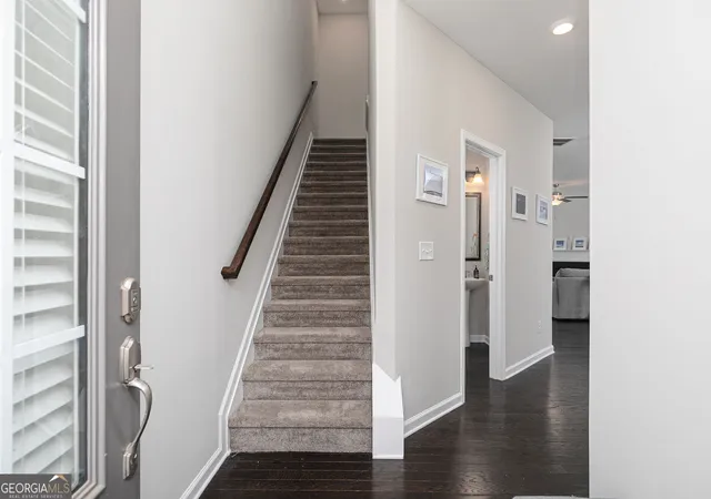 3rd image of 584 Bright St Sw, Marietta, GA 30064 | MLS# 10817214