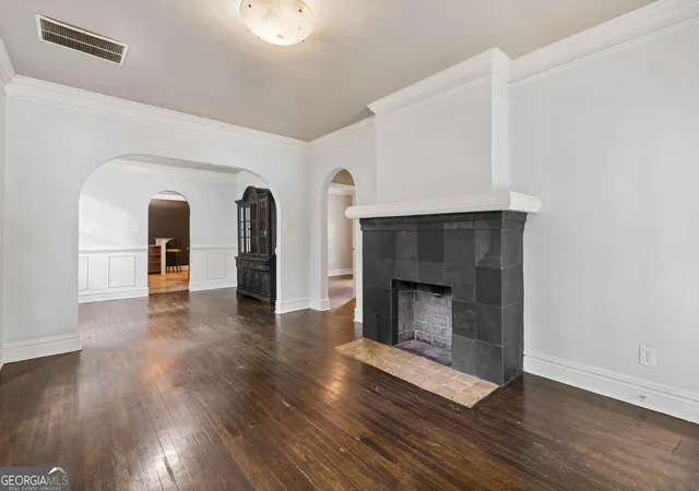 3rd image of 1530 Oakview Rd, Decatur, GA 30030 | MLS# 10786420