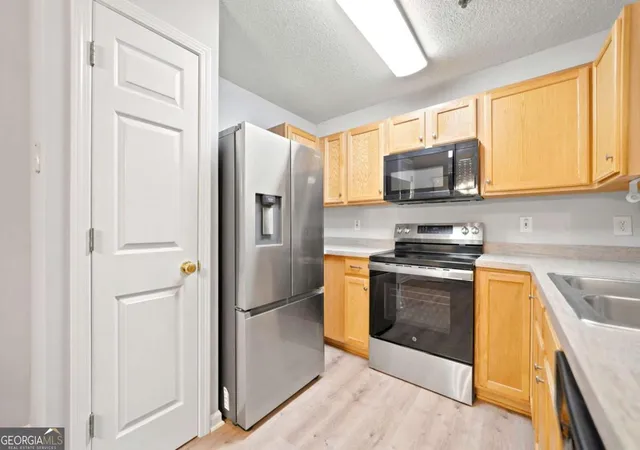 3rd image of 314 Cottonwood Creek Cir, Canton, GA 30114 | MLS# 10805232