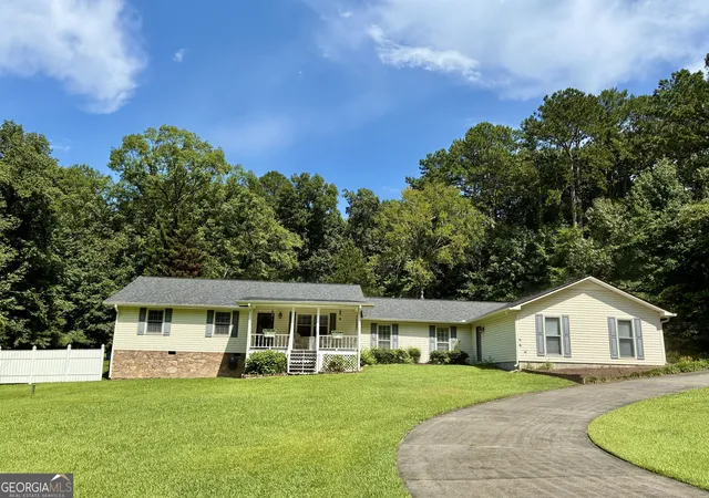 Photo 1 of Single family home for sale at 334 Armuchee Trl Ne, Rome, GA 30165 | MLS# 10819251 | Listing updated on 2026-08-18