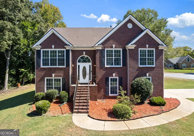 Photo 1 of Sale Pending at 3299 Kings Bay Ct, Decatur, GA 30034 | MLS# 10833815 | Listing updated on 2026-09-15