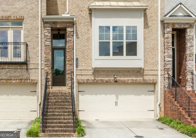 Photo 3 of Sale Pending at 1953 Townsend Ct Ne, Atlanta, GA 30329 | MLS# 10810437 | Listing updated on 2026-10-09