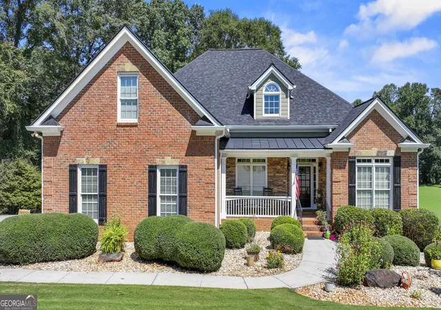 Photo 1 of Single family home for sale at 100 Cole Point, Hoschton, GA 30548 | MLS# 10828922 | Listing updated on 2026-09-02