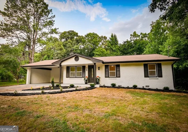 1st image of 38 Red Oak Dr, Newnan, GA 30263 | MLS# 10803497