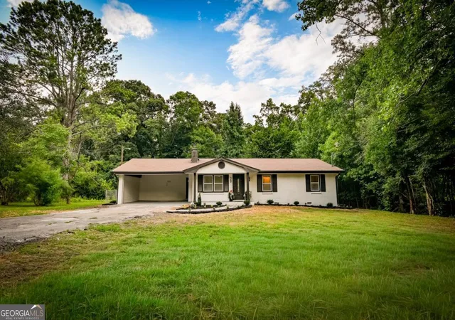 Photo 3 of Single family home for sale at 38 Red Oak Dr, Newnan, GA 30263 | MLS# 10803497 | Listing updated on 2026-09-16