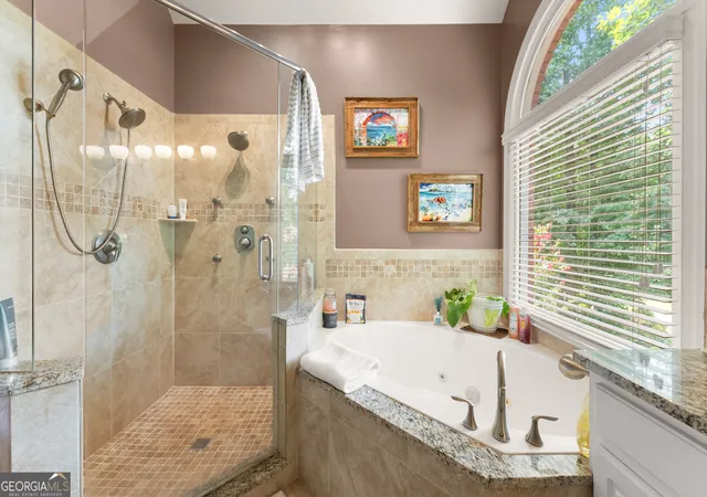 2nd image of 5022 Oak Farm Wy, Flowery Branch, GA 30542 | MLS# 10818242