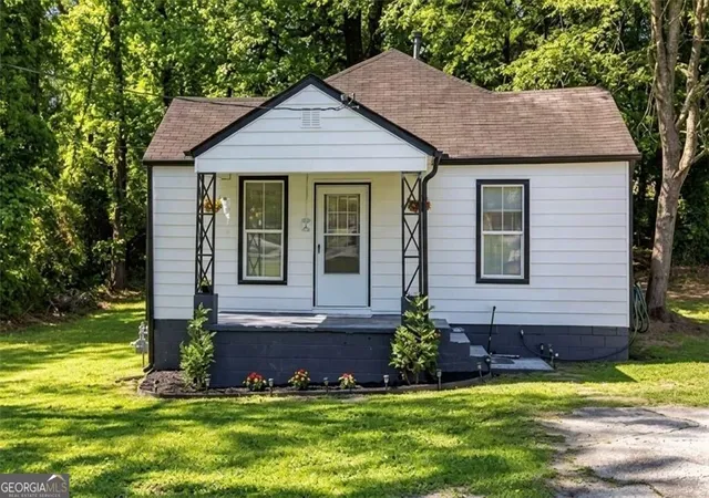 Photo 1 of Single family home for sale at 340 Lee St, Forest Park, GA 30297 | MLS# 10767989 | Listing updated on 2026-09-11