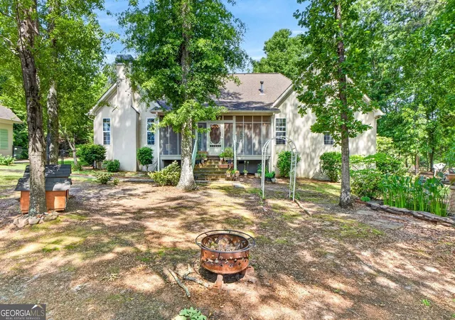 Homes for sale in Barnesville, GA | 117 Big Oak Dr, Barnesville, GA 30204 | MLS# 10764402