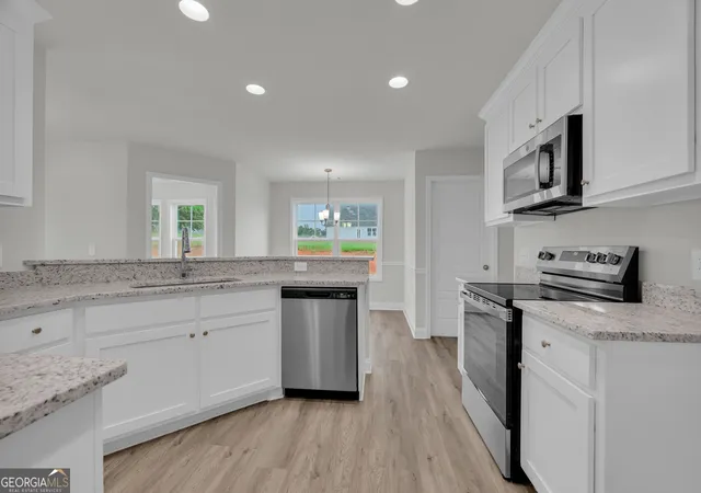 Photo 3 of Single family home for sale at 1347 S Fairview Rd, Lavonia, GA 30553 | MLS# 10772639 | Listing updated on 2026-09-01