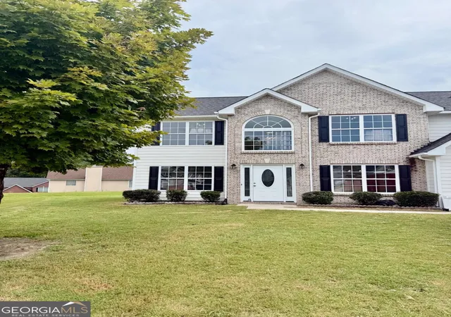 Photo 1 of Single family home for sale at 510 Shire Ln, Fairburn, GA 30213 | MLS# 10834777 | Listing updated on 2026-09-10