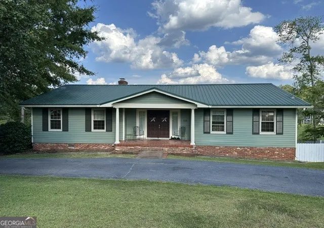 Homes for sale in Milledgeville, GA | 135 Ne Chumley Rd Ne, Milledgeville, GA 31061 | MLS# 10798344