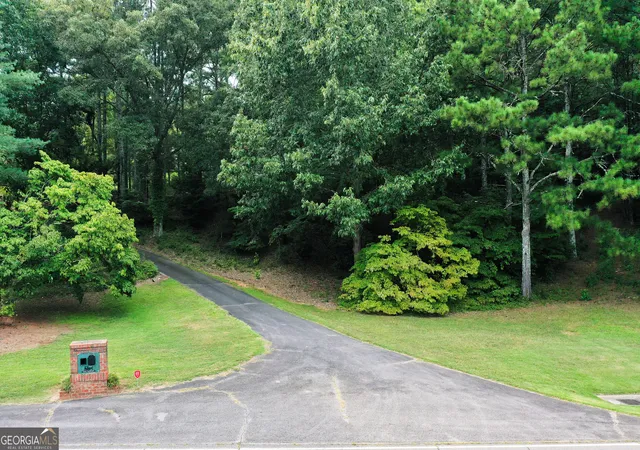 Photo 3 of Single family home for sale at 2815 Old Dalton Ne Rd, Rome, GA 30165 | MLS# 10834457 | Listing updated on 2026-09-10