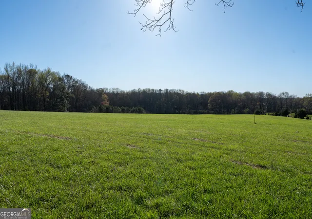 2nd image of 40 Meadow Trl, Social Circle, GA 30025 | MLS# 10718798