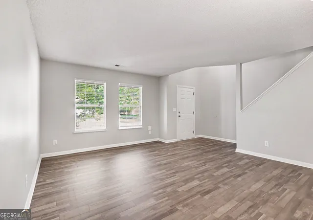 Photo 3 of Single family home for sale at 2020 Sweet Bay Dr, Villa Rica, GA 30180 | MLS# 10828217 | Listing updated on 2026-09-29