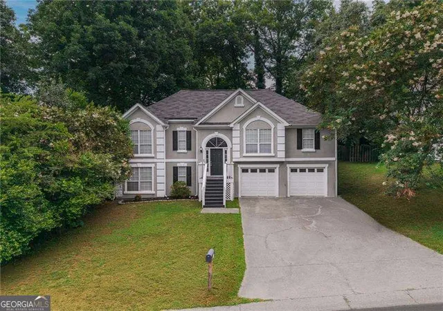 Photo 3 of Single family home for sale at 4830 Old Fld Dr Ne, Kennesaw, GA 30144 | MLS# 10806576 | Listing updated on 2026-09-04
