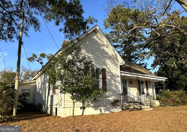 3rd image of 1007 Peek St Nw, Conyers, GA 30012 | MLS# 10757416