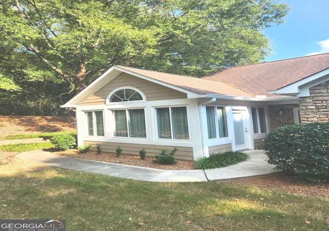 Photo 3 of Sale Pending at 1906 Kolb Farm, Marietta, GA 30008 | MLS# 10605769 | Listing updated on 2026-08-31