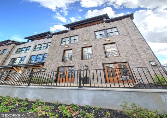1st image of 178 W Main St #204, Cartersville, GA 30120 | MLS# 10644940