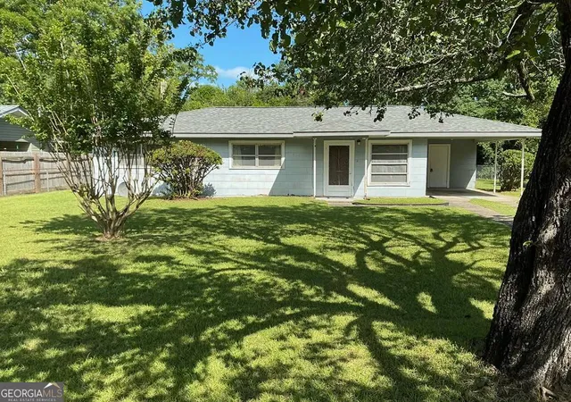 1st image of 108 Sunset Dr, Eufaula, AL 36027 | MLS# 10709999