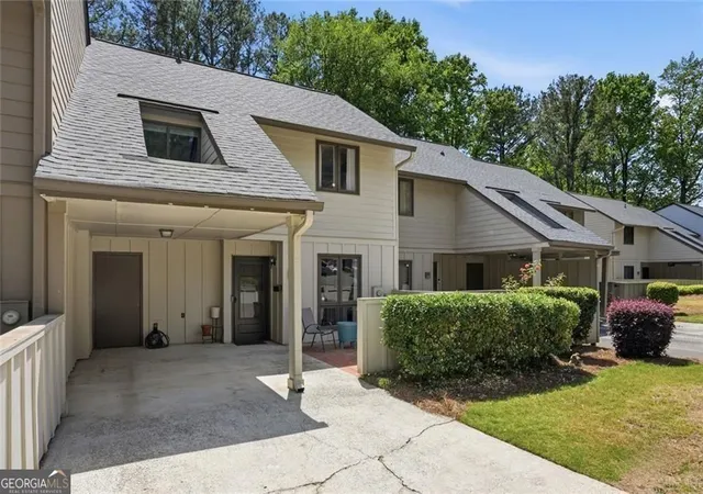 Homes for sale in Marietta, GA | 2540 Cedar Canyon Dr, Marietta, GA 30067 | MLS# 10805274