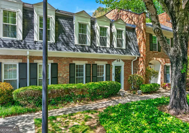 Photo 1 of Condo for sale at 9 Scotland Pl Nw, Atlanta, GA 30318 | MLS# 10731204 | Listing updated on 2026-08-02