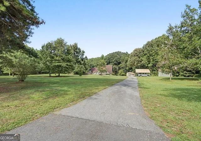 Photo 3 of Single family home for sale at 398 Woodrow Kay Rd, Rockmart, GA 30153 | MLS# 10830703 | Listing updated on 2026-09-21
