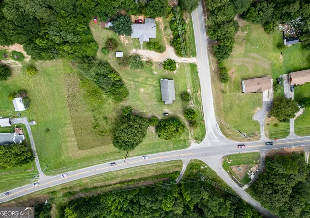 3rd image of 15 Flat Rock Rd, Oxford, GA 30054 | MLS# 10813248
