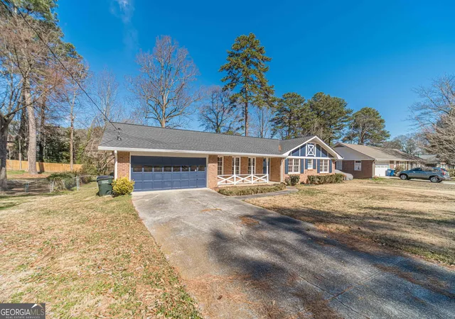 Photo 3 of Sale Pending at 3823 Palisade Ct, Snellville, GA 30039 | MLS# 10798576 | Listing updated on 2026-09-12