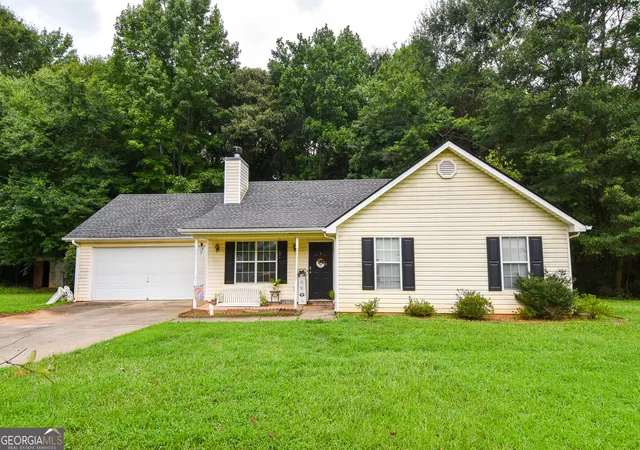 3rd image of 144 Pebble Creek Dr, Jackson, GA 30233 | MLS# 10815134