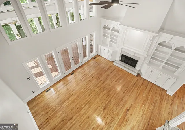 Photo 3 of Sale Pending at 200 Wicklawn Wy, Roswell, GA 30076 | MLS# 10822776 | Listing updated on 2026-10-30