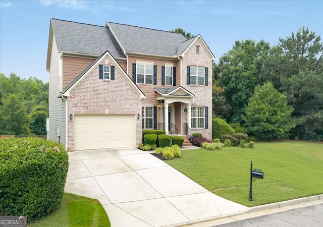 Photo 3 of Sale Pending at 4515 Idlewood Dr, Cumming, GA 30040 | MLS# 10772635 | Listing updated on 2026-08-12