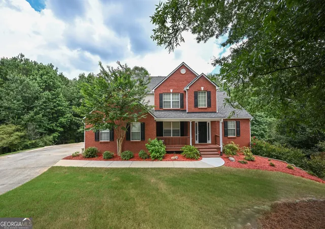 1st image of 529 Plantation Creek Dr, Loganville, GA 30052 | MLS# 10822698