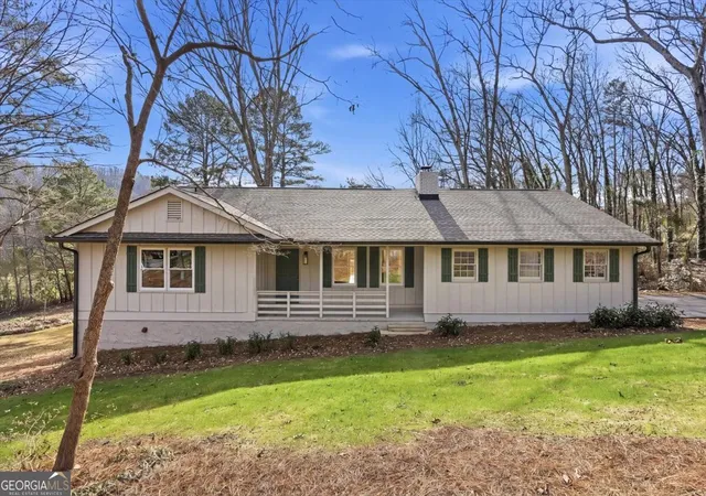 Homes for sale in Cartersville, GA | 49 Apache Trl Sw, Cartersville, GA 30120 | MLS# 10671157