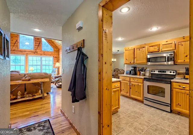 Photo 3 of Single family home for sale at 3556 River Front Ln, Hiawassee, GA 30546 | MLS# 10720441 | Listing updated on 2026-09-13