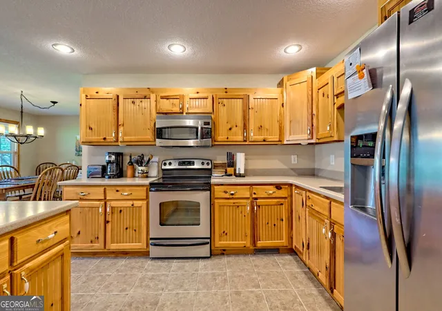 Photo 4 of Single family home for sale at 3556 River Front Ln, Hiawassee, GA 30546 | MLS# 10720441 | Listing updated on 2026-09-13