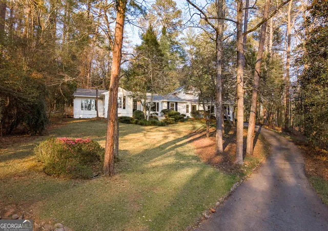 Photo 2 of Single family home for sale at 550 Fortson Rd, Athens, GA 30606 | MLS# 10805848 | Listing updated on 2026-09-04
