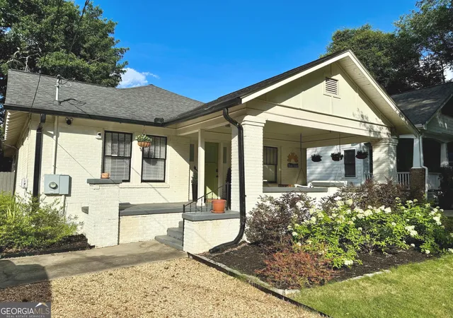 Photo 3 of Sale Pending at 372 Morgan Pl SE, Atlanta, GA 30317 | MLS# 10795107 | Listing updated on 2026-09-08