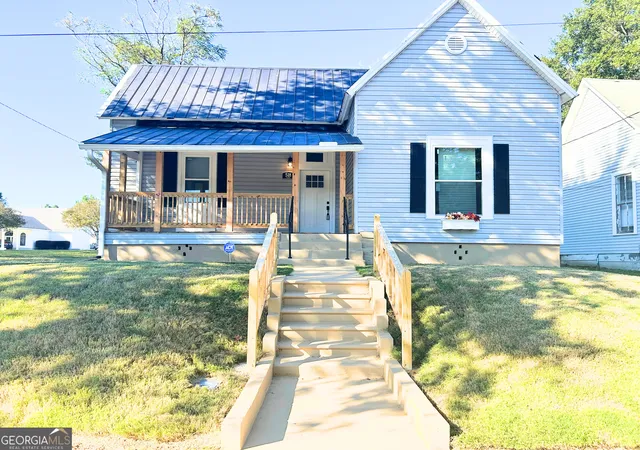 3rd image of 518 E Furlow St, Americus, GA 31709 | MLS# 10799239