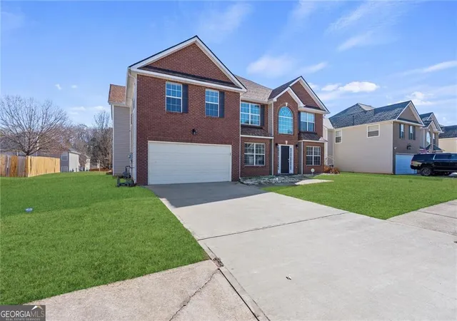 Photo 2 of Single family home for sale at 541 Hamlet Dr, Hampton, GA 30228 | MLS# 10836870 | Listing updated on 2026-09-14
