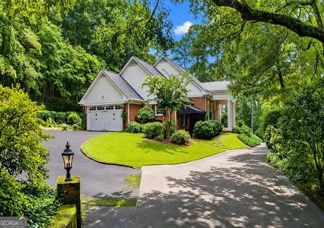Photo 1 of Single family home for sale at 15 Lenox Circle Se, Rome, GA 30161 | MLS# 10759262 | Listing updated on 2026-08-27