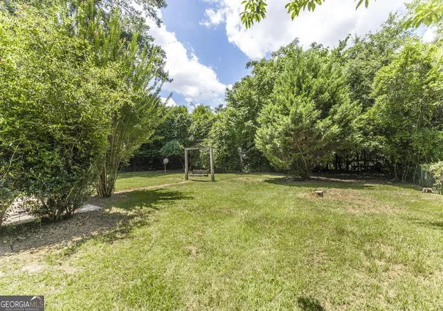 Homes for sale in Warner Robins, GA | 103 Lake Dr, Warner Robins, GA 31088 | MLS# 10796947