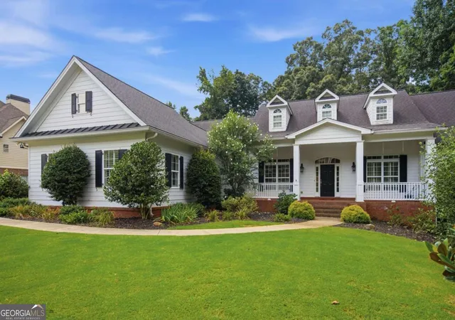 Photo 4 of Single family home for sale at 5105 Stefan Ridge Way, Buford, GA 30519 | MLS# 10800663 | Listing updated on 2026-09-11