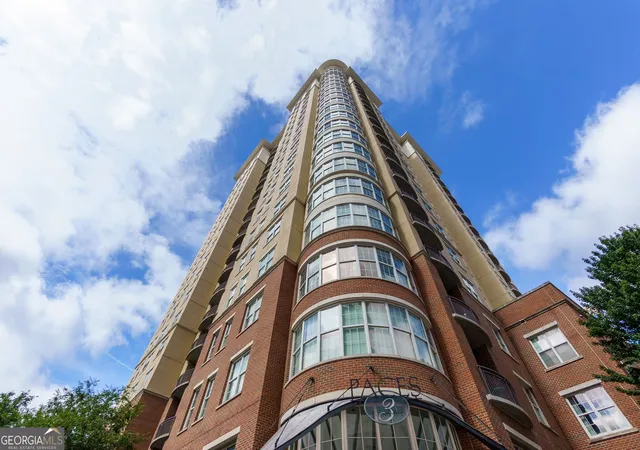 2nd image of 325 E Paces Fry Rd Ne, Atlanta, GA 30305