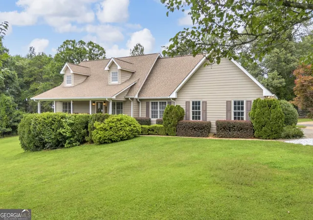 2nd image of 2570 Castleberry Bridge Rd, Dawsonville, GA 30534 | MLS# 10794327
