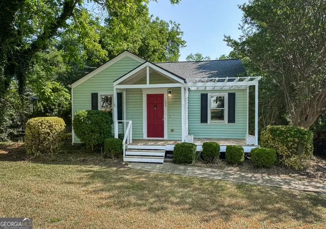 Photo 1 of Single family home for sale at 134 Westover Dr, Athens, GA 30606 | MLS# 10738335 | Listing updated on 2026-10-04