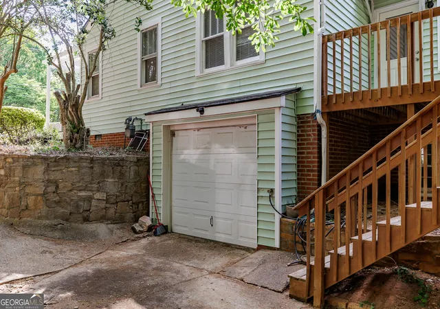 Photo 3 of Single family home for sale at 134 Westover Dr, Athens, GA 30606 | MLS# 10738335 | Listing updated on 2026-10-04