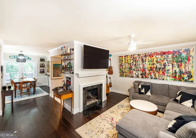 Photo 2 of Townhouse for sale at 135 Woodmere Sq Nw, Atlanta, GA 30327 | MLS# 10832309 | Listing updated on 2026-09-09