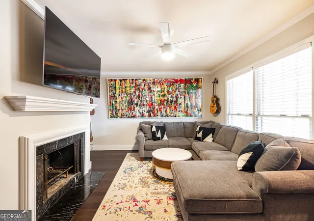 Photo 3 of Townhouse for sale at 135 Woodmere Sq Nw, Atlanta, GA 30327 | MLS# 10832309 | Listing updated on 2026-09-09