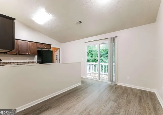 Photo 4 of Single family home for sale at 3140 Alenes Dr, Gainesville, GA 30506 | MLS# 10806584 | Listing updated on 2026-10-09