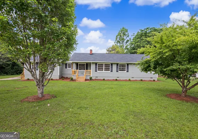 Homes for sale in Woodbury, GA | 90 Cedar St, Woodbury, GA 30293 | MLS# 10783093